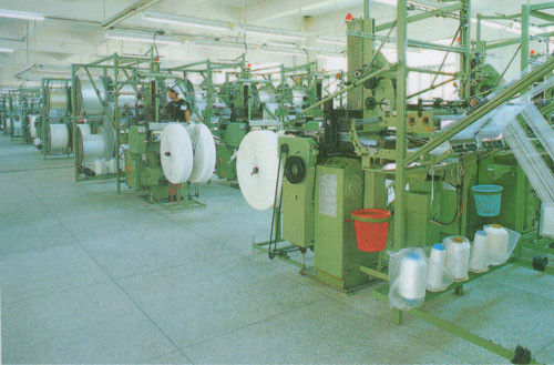 Shenzhen Zhongda Hook &amp; Loop Co., Ltd ligne de production du fabricant