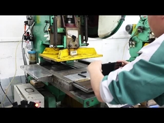 Ronde A - Lettres de l'alphabet avec crochet et boucle pour l'enseignement / l'orthographe des mots