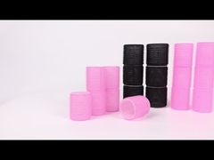 Des rouleaux de cheveux à crochet et boucle doux / rouleaux de coiffure pour femmes de salon