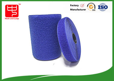 Matériel à revers adhésif de nylon de crochet adapté aux besoins du client par bleu et de bande 100% de boucle