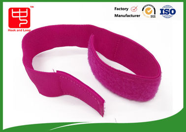 Fastener à boucle élastique pour appareils médicaux
