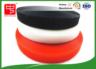 Le Special un de rideaux a dégrossi crochet et boucle adhésifs de Velcro d'un côté 20mm/25mm