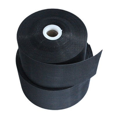 Des bandes de fixation à crochets et boucles à couture réutilisable parfaites pour fixer des objets